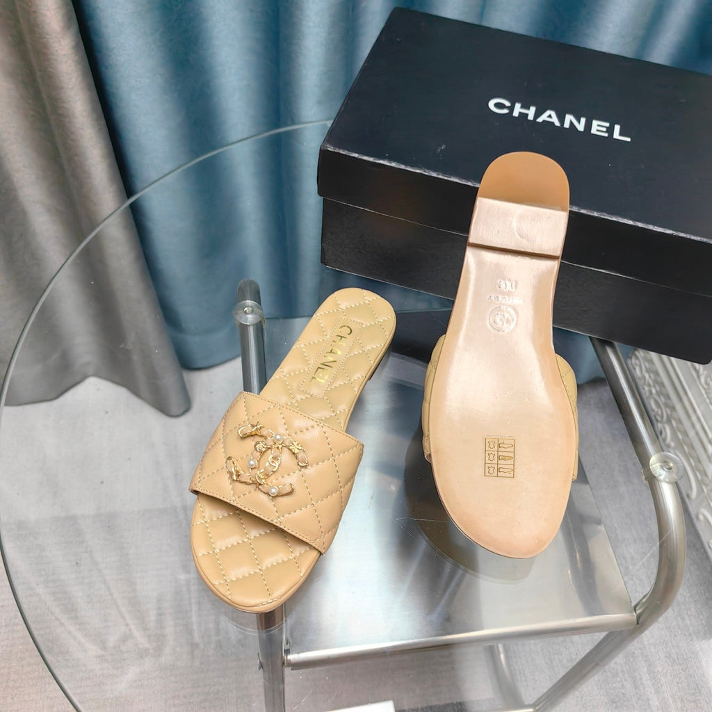 CHANEL QUILTED SLIPPERS BEIGE CREAM SHEEPSKIN