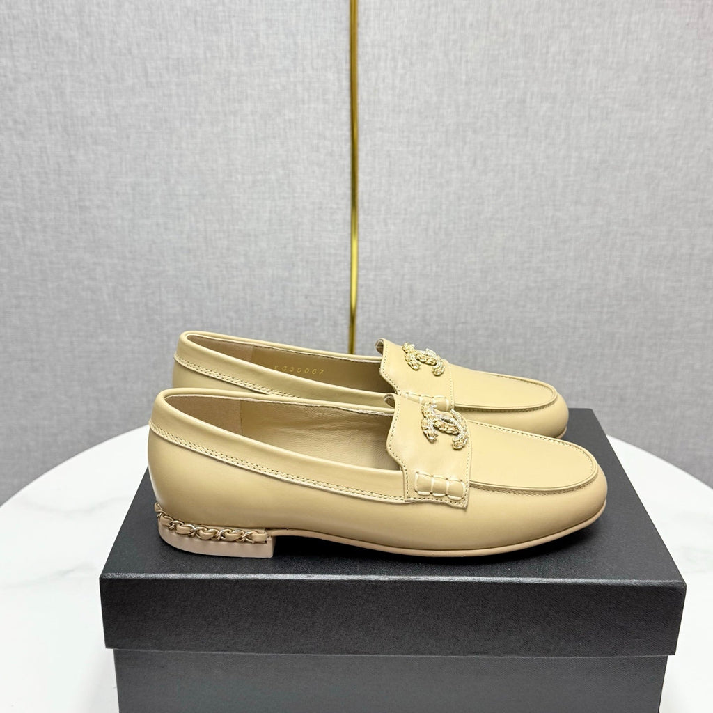 CHANEL LOAFER 25S IN WARM BEIGE LAMBSKIN WITH GOLD HARDWARE