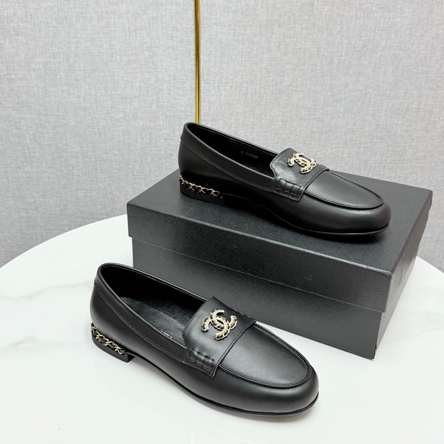 CHANEL LOAFER 25S IN BLACK LAMBSKIN WITH GOLD HARDWARE