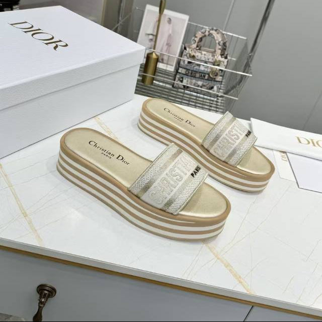 DIOR CD DWAY PLATFORM SLIDE IN SAGE GREEN AND WHITE COTTON STRIPED SOLE