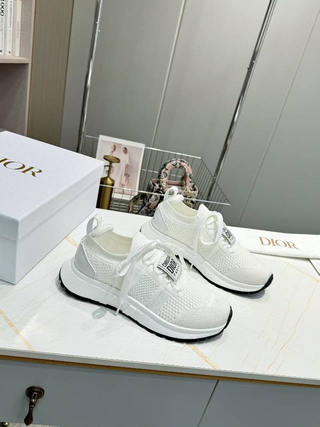 DIOR CD RUN SNEAKER IN WHITE MESH FABRIC TWO-TONE SOLE