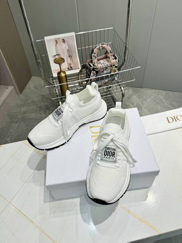 DIOR CD RUN SNEAKER IN WHITE MESH FABRIC TWO-TONE SOLE