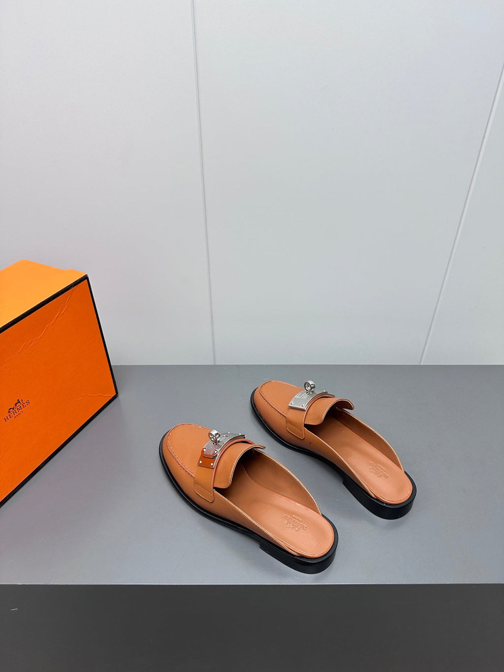 HERMES 0Z MULE IN BRONZE BROWN LAMBSKIN