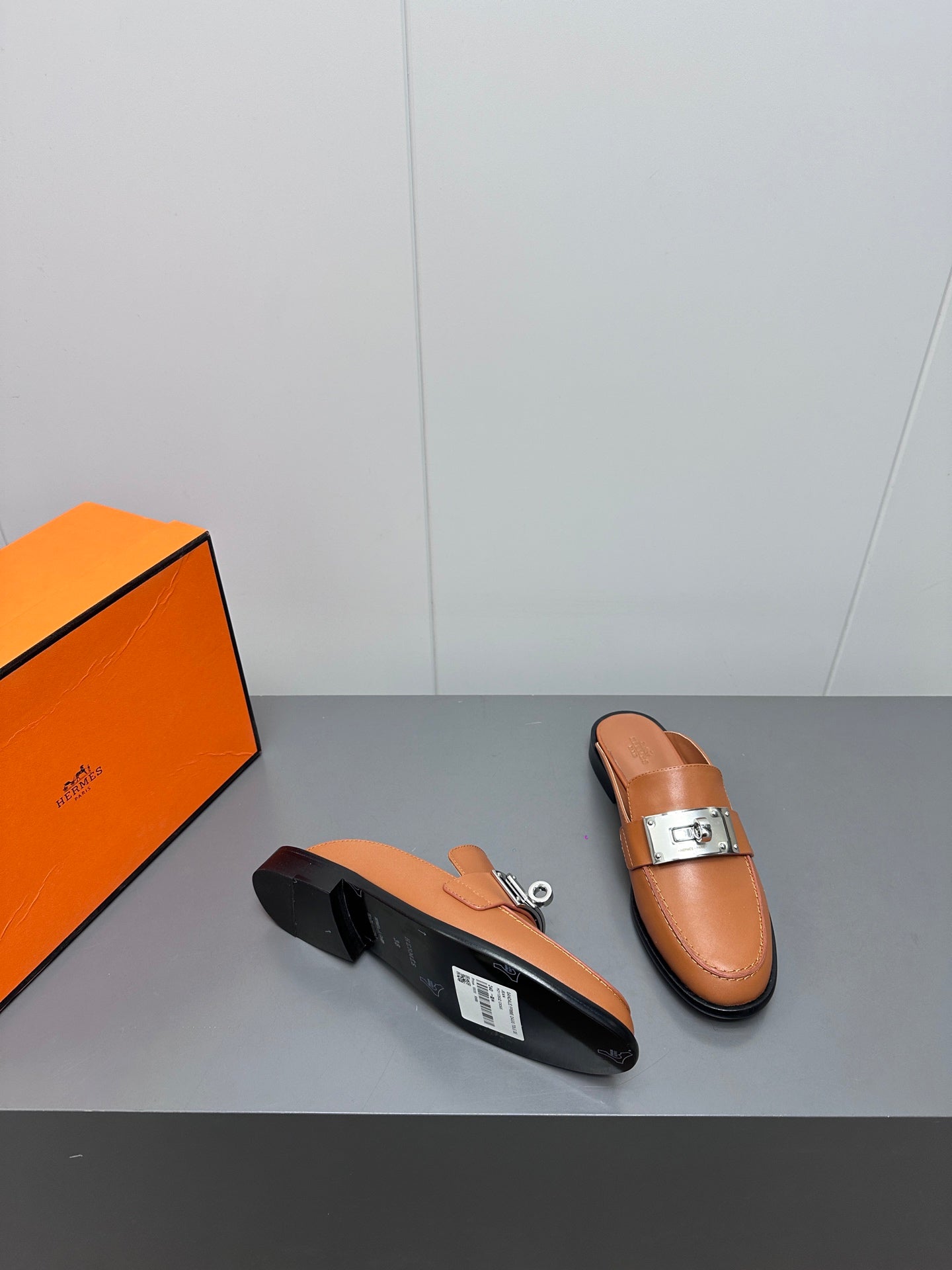 HERMES 0Z MULE IN BRONZE BROWN LAMBSKIN