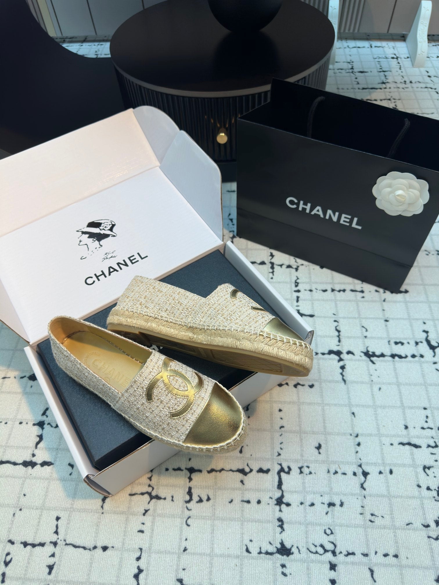 CHANEL ESPADRILLES LOAFERS IN BEIGE TWEED AND GOLDEN LAMBSKIN