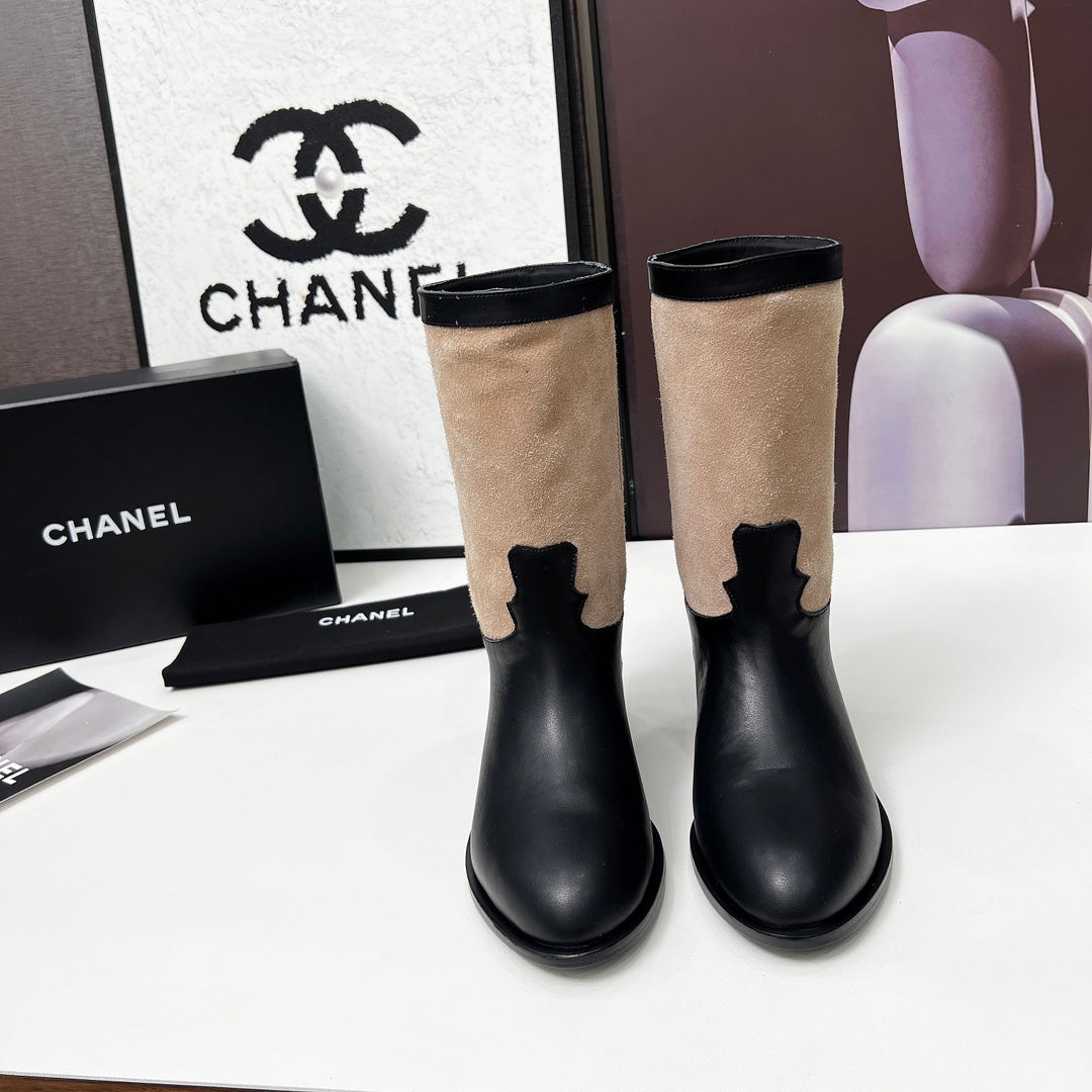 CHANEL 25S MID-CALF BOOTS 35MM IN BLACK CALFSKIN AND TAUPE GRAY SUEDE GOLD HARDWARE