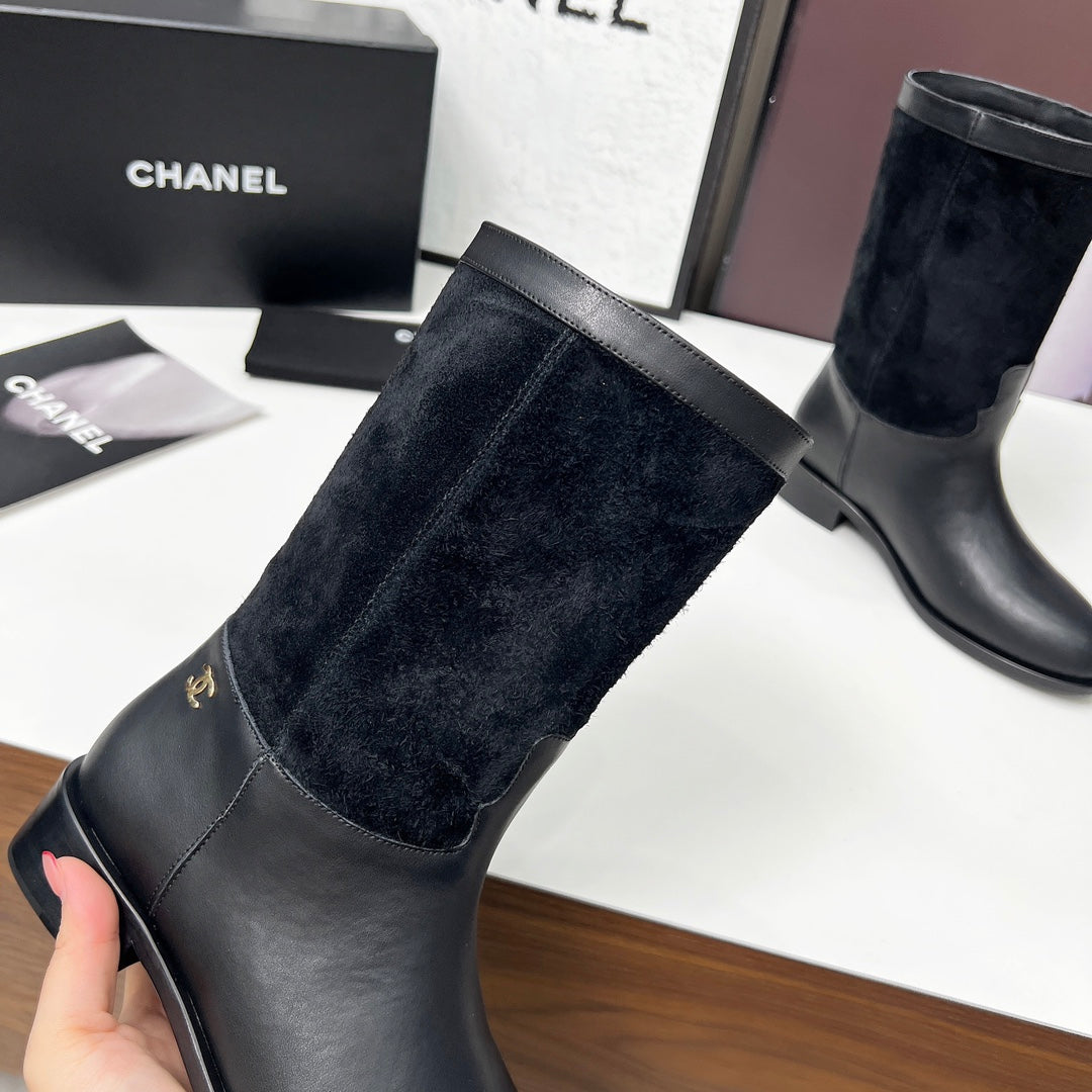 CHANEL 25S MID-CALF BOOTS 35MM IN BLACK CALFSKIN AND SUEDE GOLD HARDWARE
