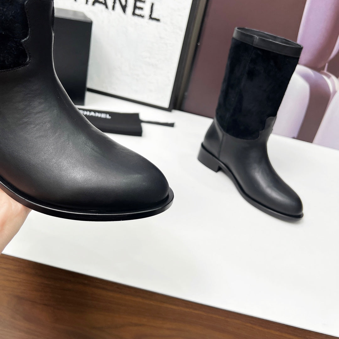 CHANEL 25S MID-CALF BOOTS 35MM IN BLACK CALFSKIN AND SUEDE GOLD HARDWARE