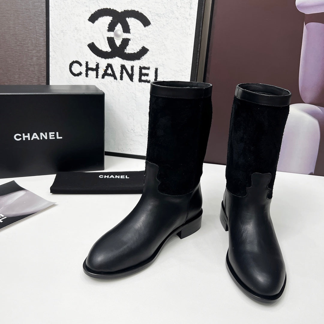 CHANEL 25S MID-CALF BOOTS 35MM IN BLACK CALFSKIN AND SUEDE GOLD HARDWARE