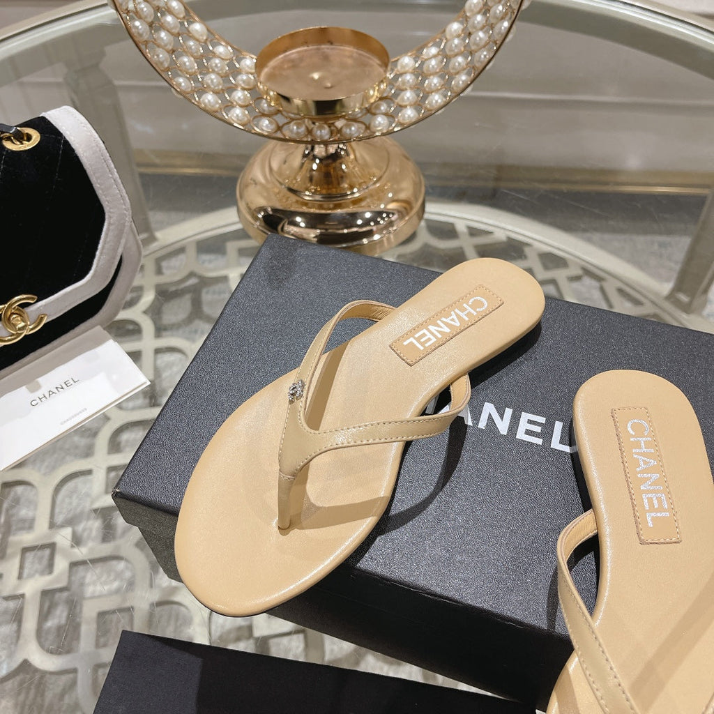 CHANEL Double  Flip  Flop Thongs Beige Cream Sheepskin
