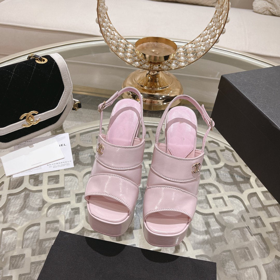 CHANEL sandals pink patent crumpled lambskin
