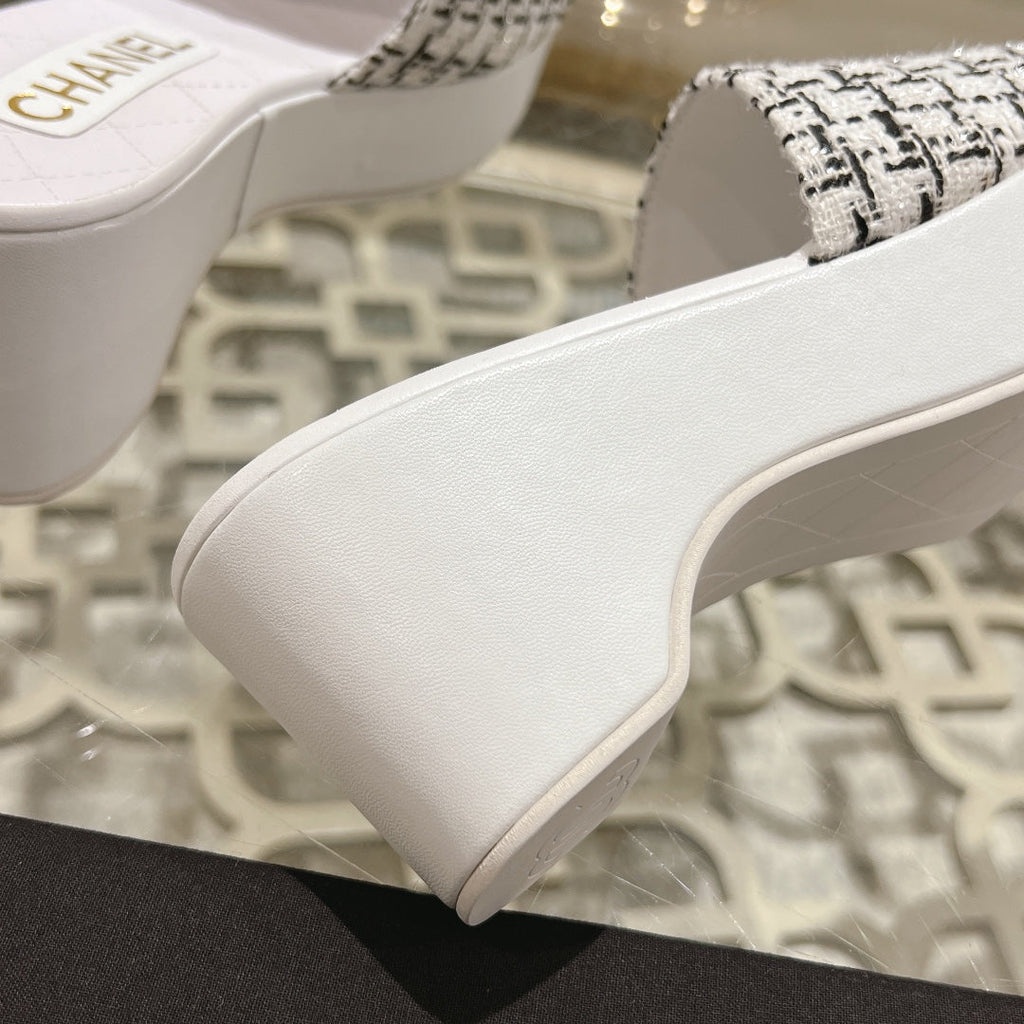 CHANEL WEDGE PLATFORM IN BLACK MIX WHITE FABRIC WITH LOGO