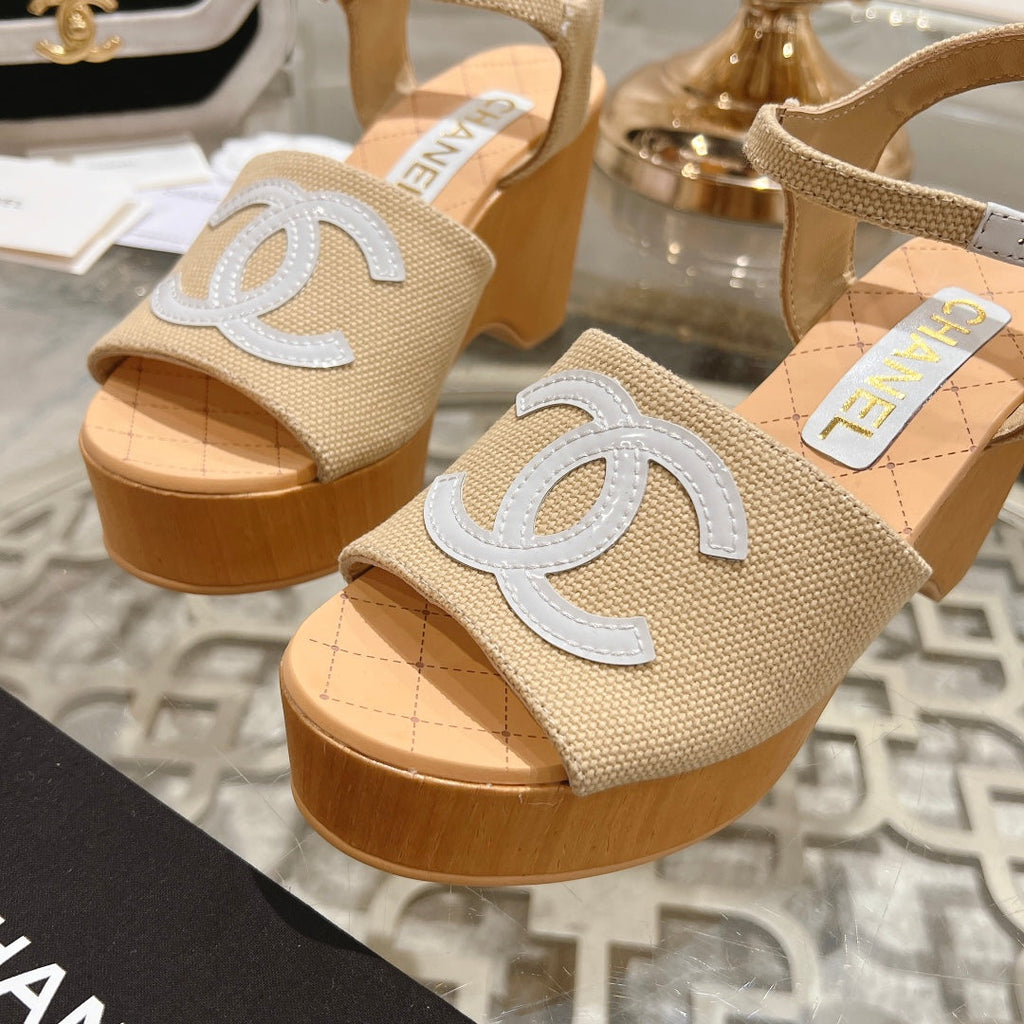CHANEL WEDGE SANDALS IN BEIGE CREAM LAMBSKIN WITH WHITE LOGO
