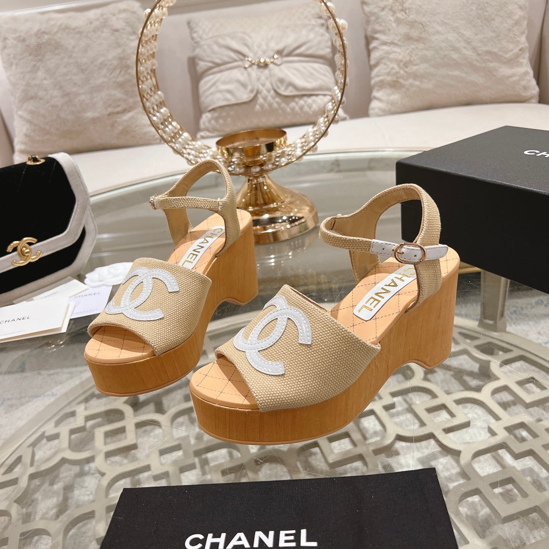 CHANEL WEDGE SANDALS IN BEIGE CREAM LAMBSKIN WITH WHITE LOGO