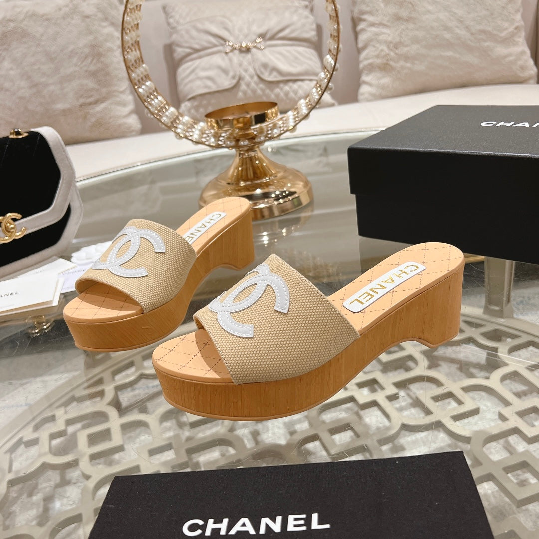 CHANEL WEDGE PLATFORM IN BEIGE CREAM LAMBSKIN WITH WHITE LOGO