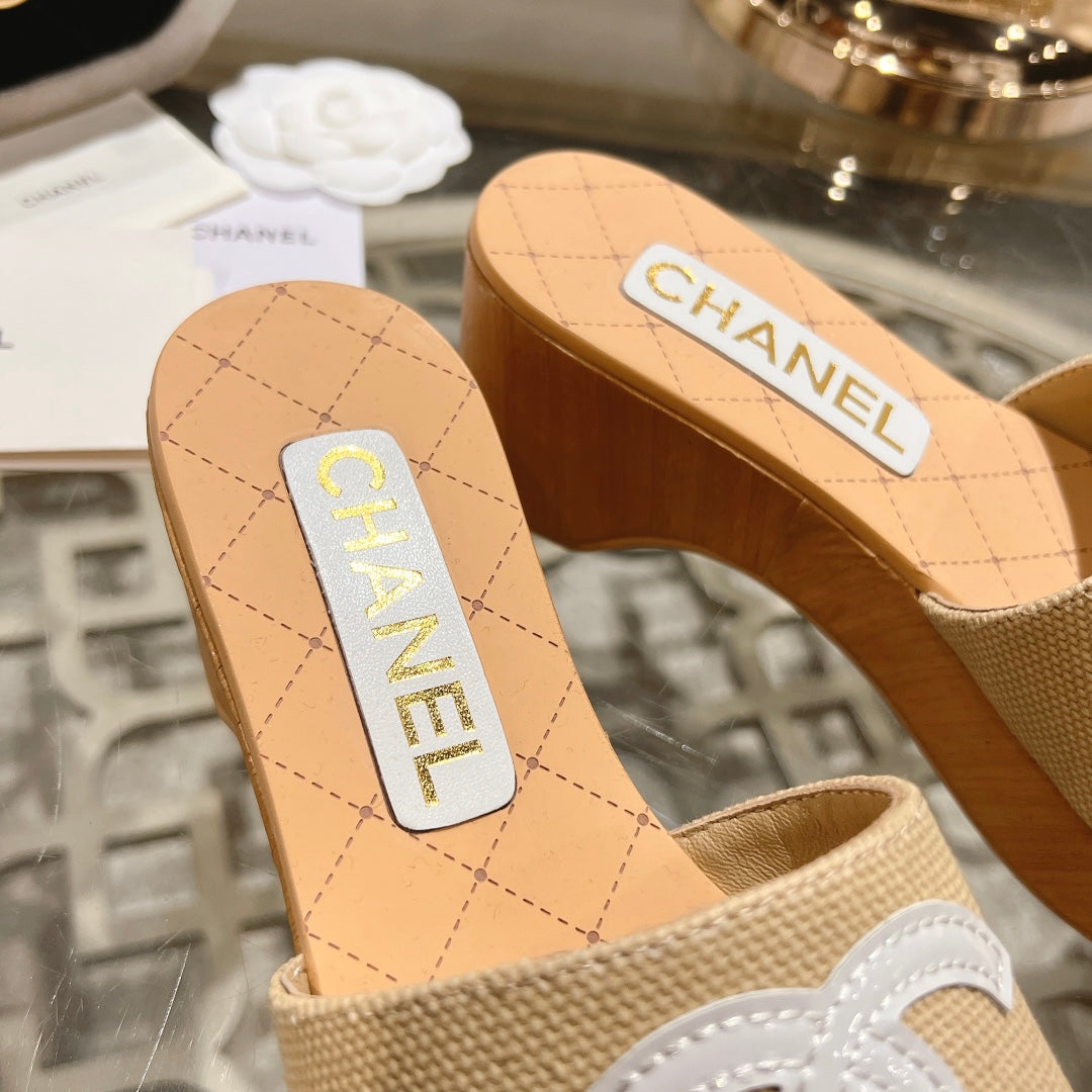 CHANEL WEDGE PLATFORM IN BEIGE CREAM LAMBSKIN WITH WHITE LOGO