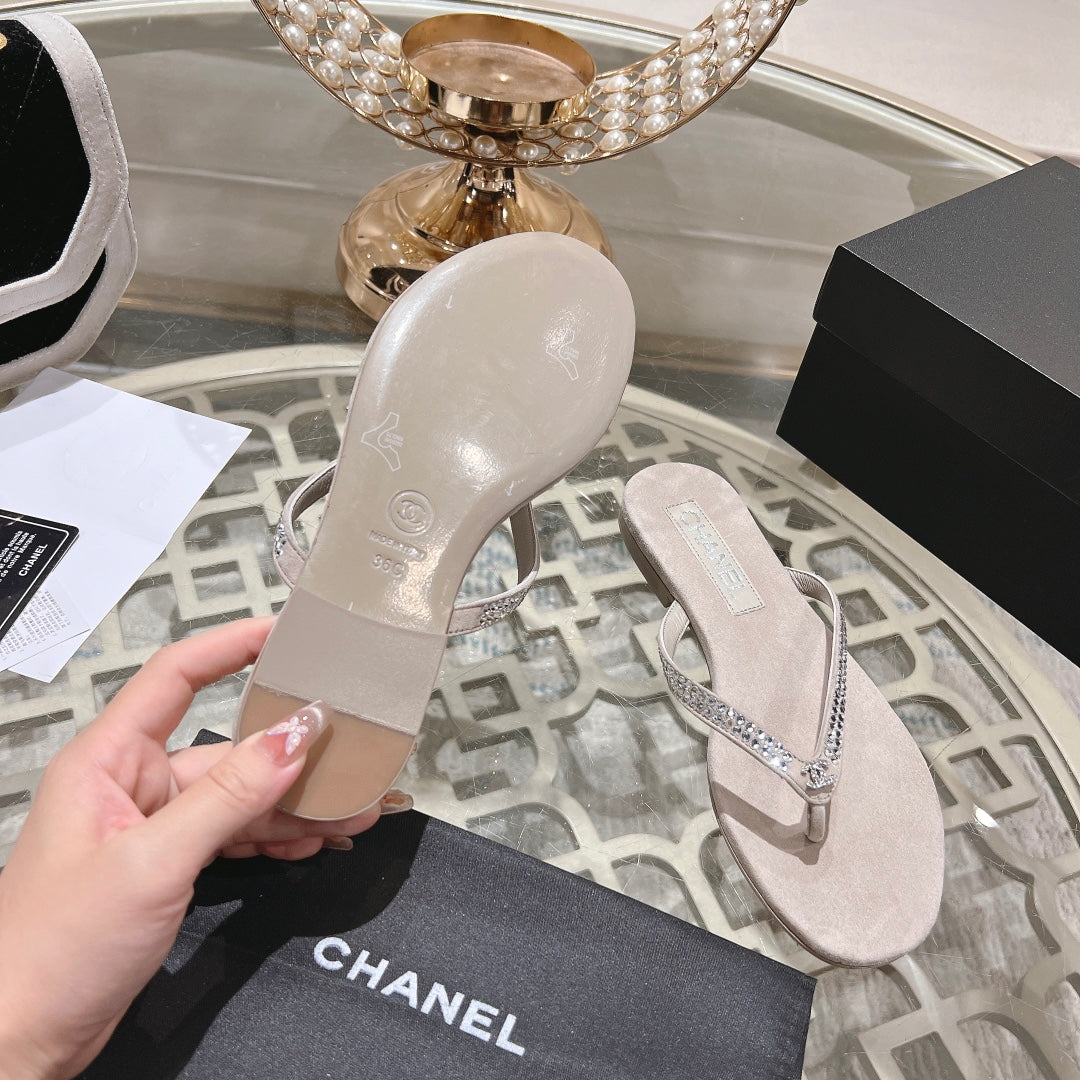 CHANEL RHINESTONES THONG SANDAL IN PALE PINK SUEDE