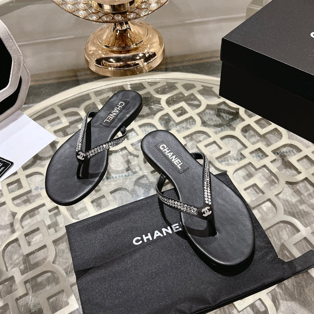CHANEL RHINESTONES THONG SANDAL IN BLACK LAMBSKIN