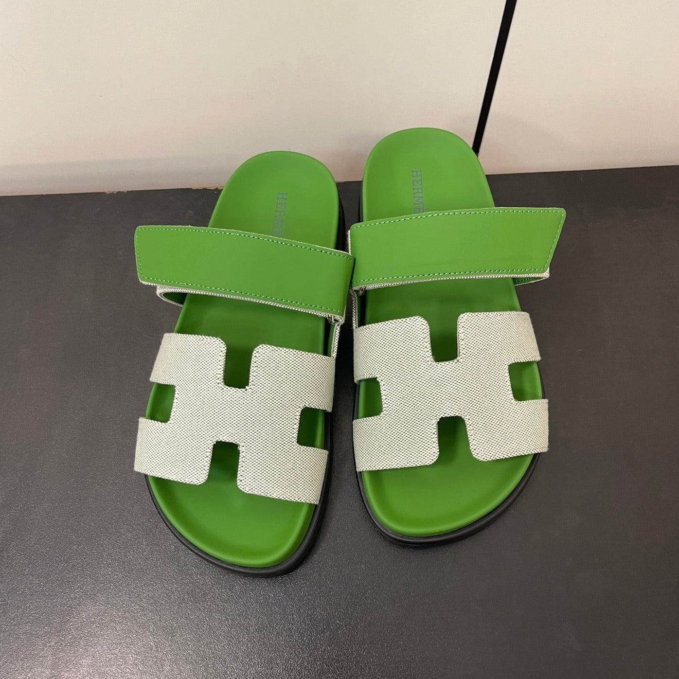 HERMES CHYPRE SANDAL GREEN MIX CREAM CALFSKIN