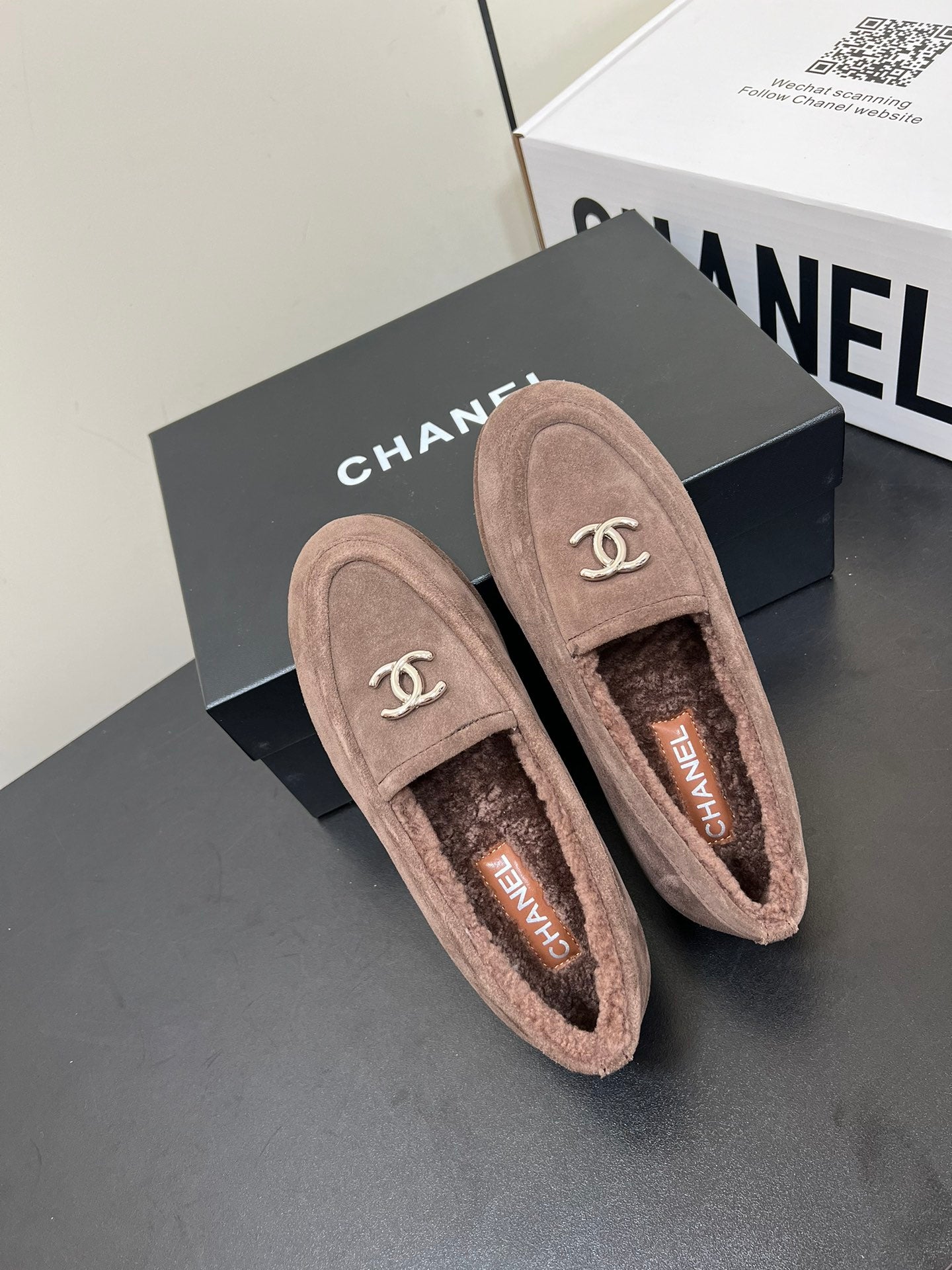 CHANEL LOAFER IN PENNY BROWN SUEDE AND SOLF FLEECE LINING