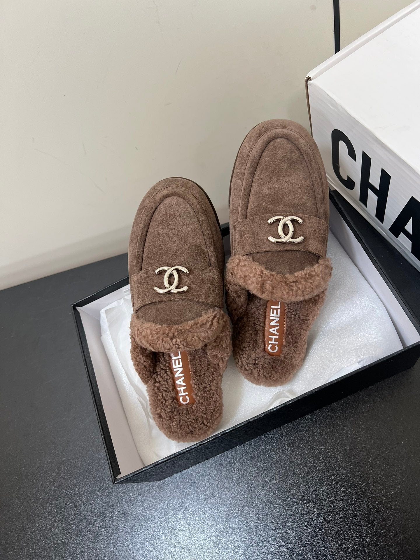 CHANEL LOAFERS MULE IN MEDIUM BROWN SUEDE AND FLEECE LINING