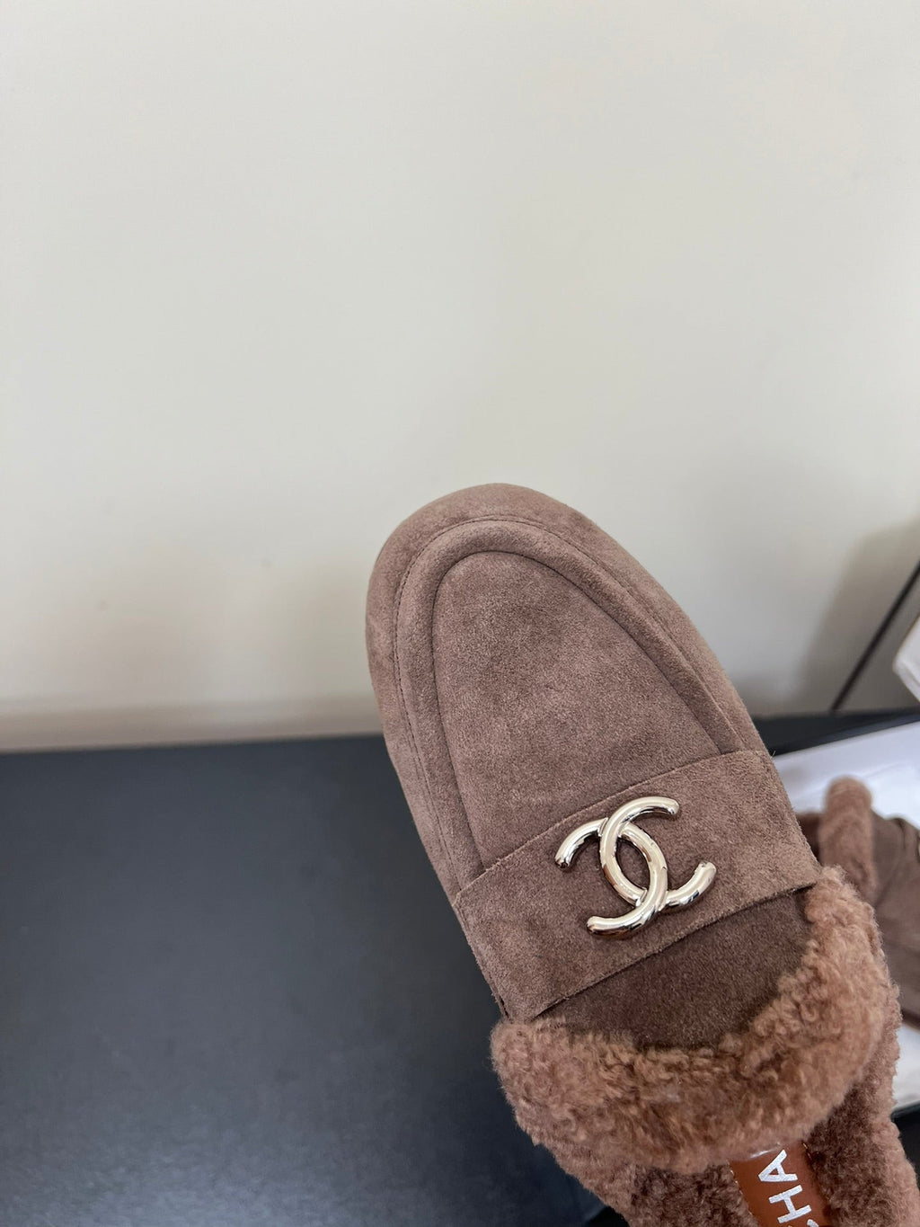 CHANEL LOAFERS MULE IN MEDIUM BROWN SUEDE AND FLEECE LINING