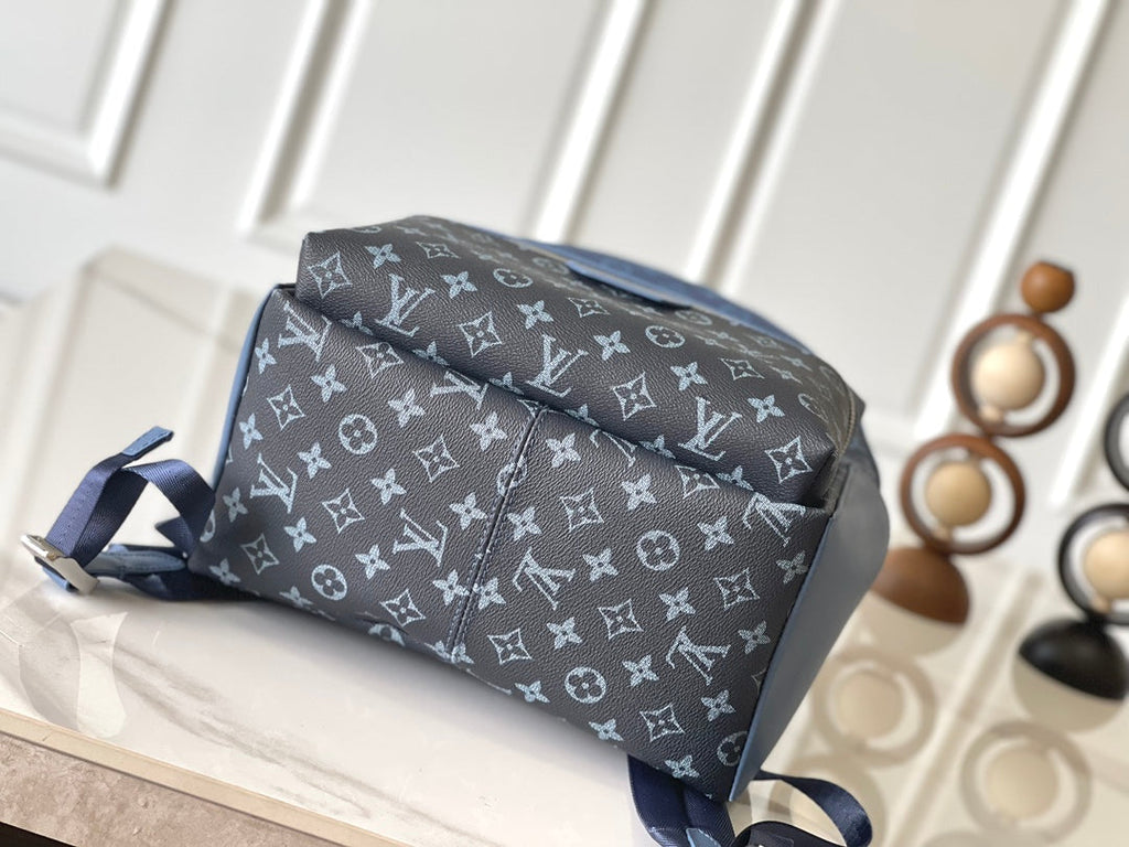 LOUIS VUITTON DISCOVERY BACKPACK PM 38 AEGEAN BLUE AND BLACK MONOGRAM GRADIENT CANVAS