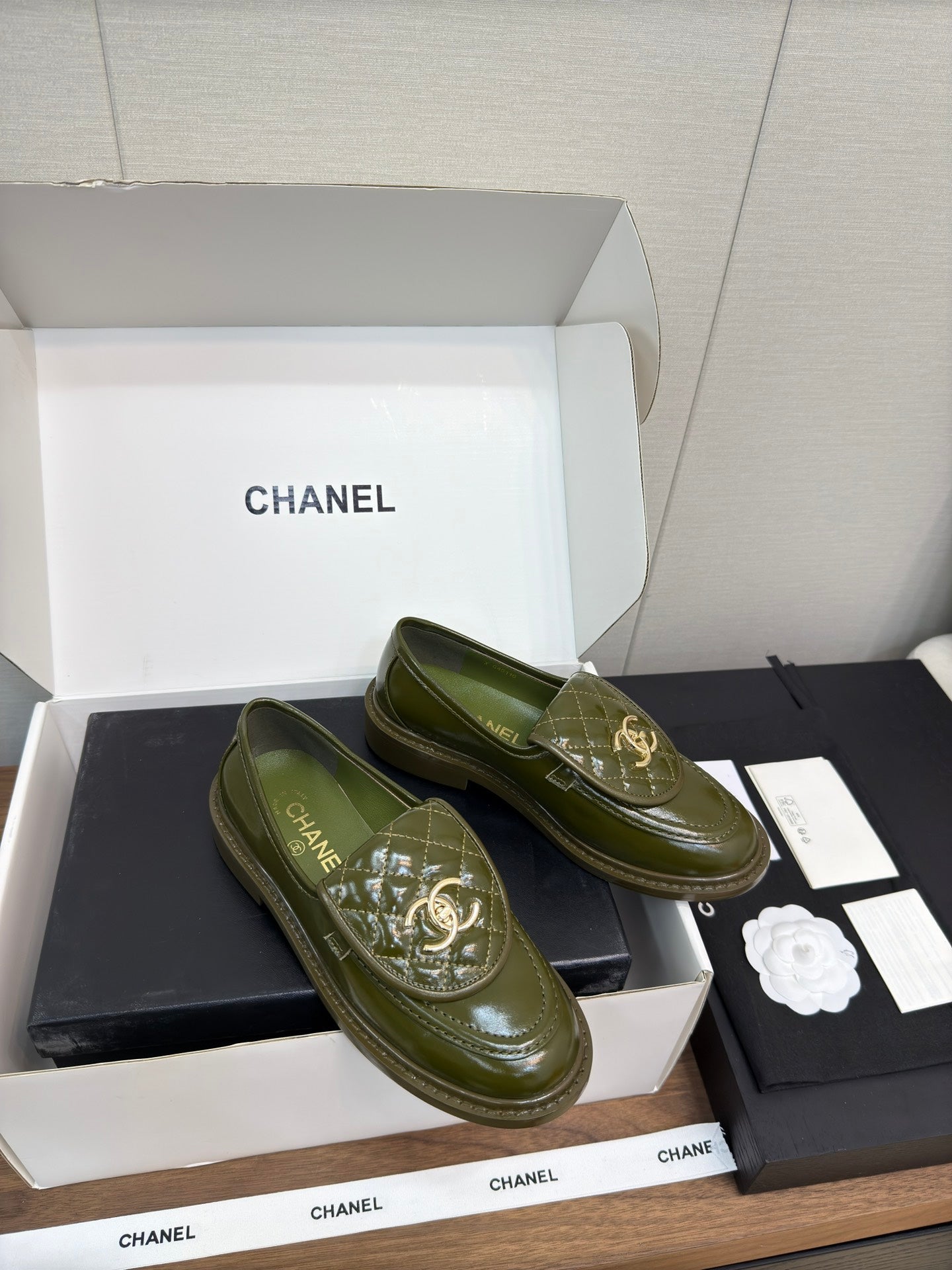 CHANEL MOASIN 2.5 CM IN ARMY GREEN PREMIUM LAMBSKIN