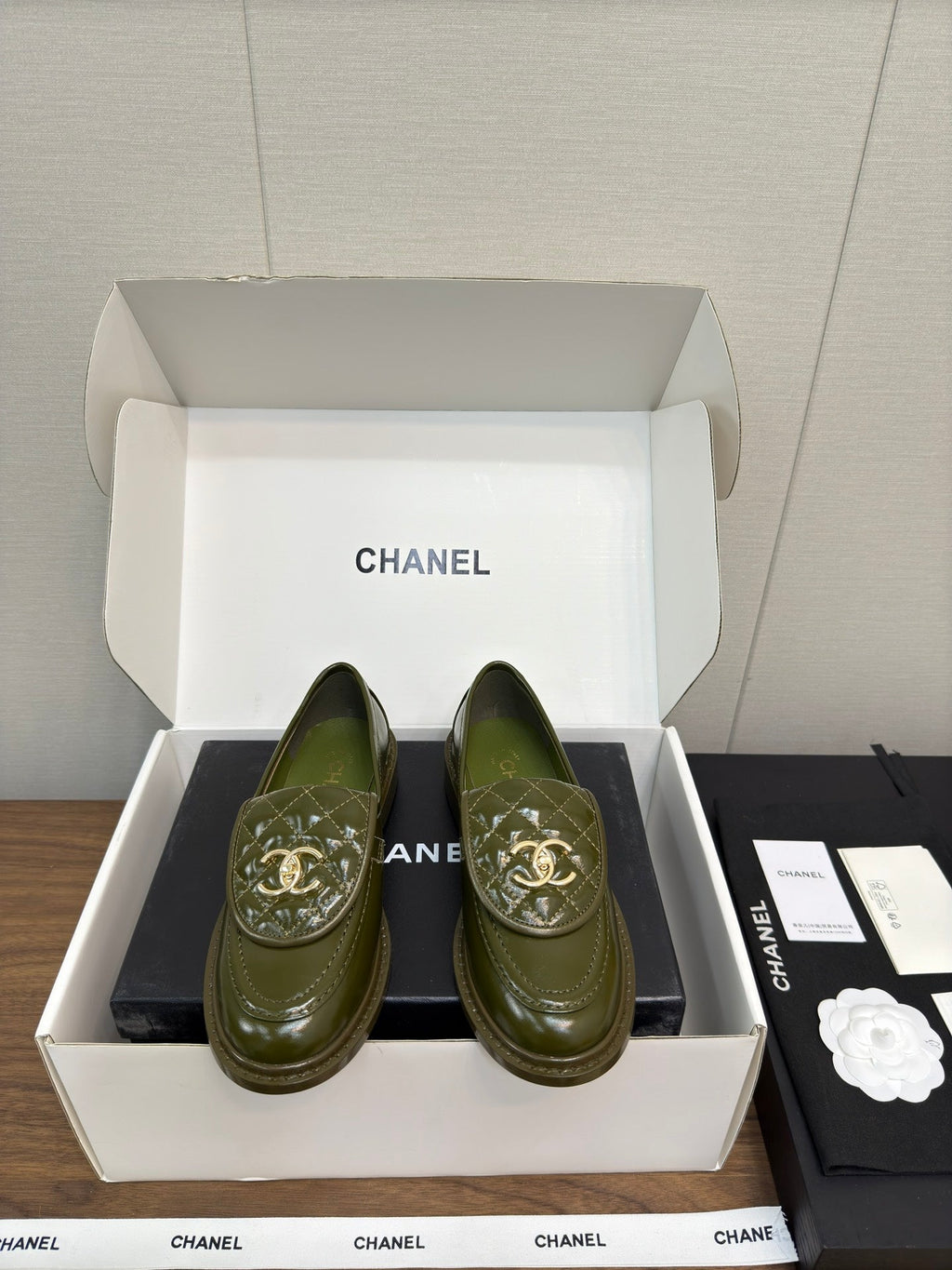 CHANEL MOASIN 2.5 CM IN ARMY GREEN PREMIUM LAMBSKIN
