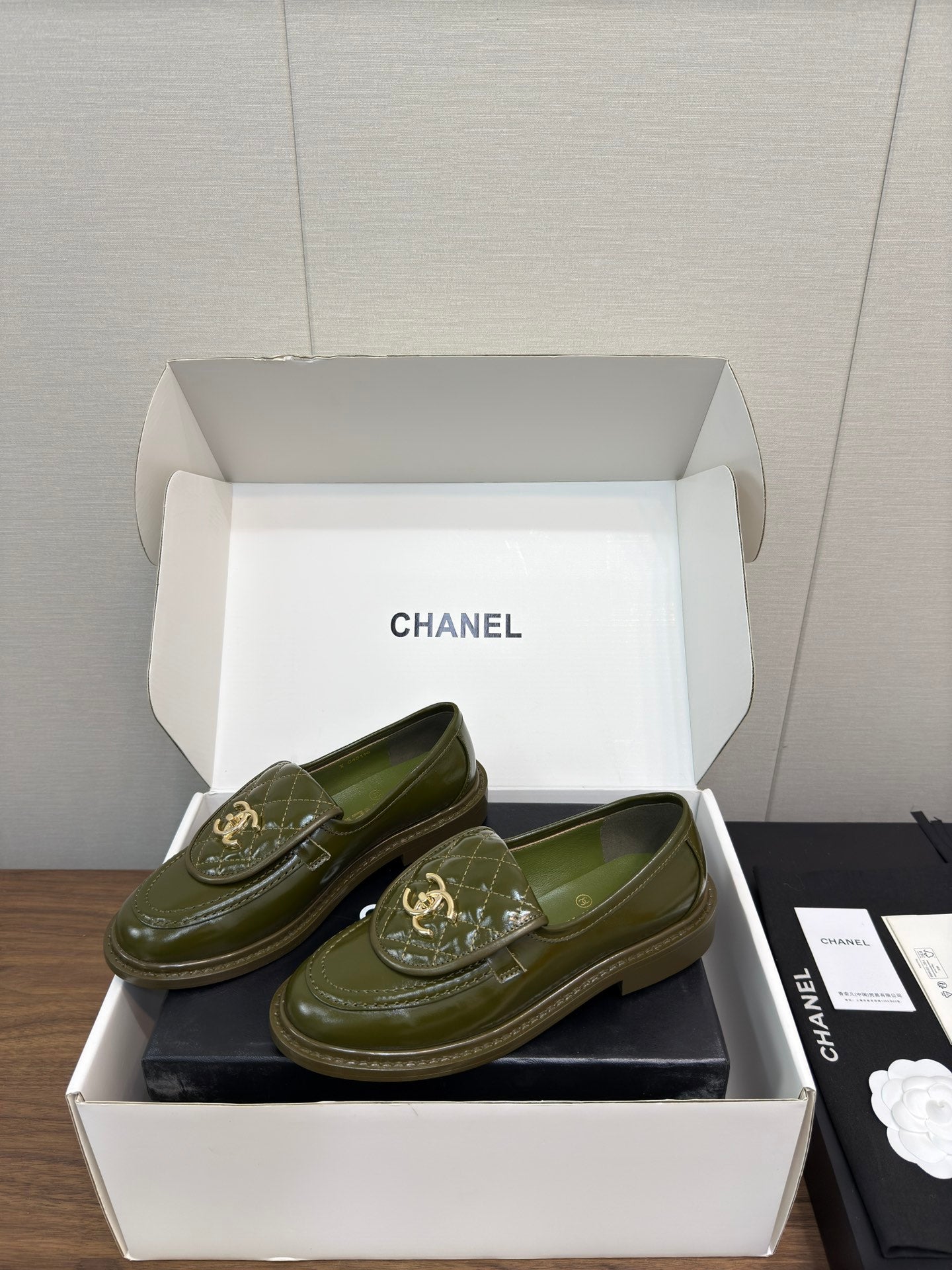 CHANEL MOASIN 2.5 CM IN ARMY GREEN PREMIUM LAMBSKIN
