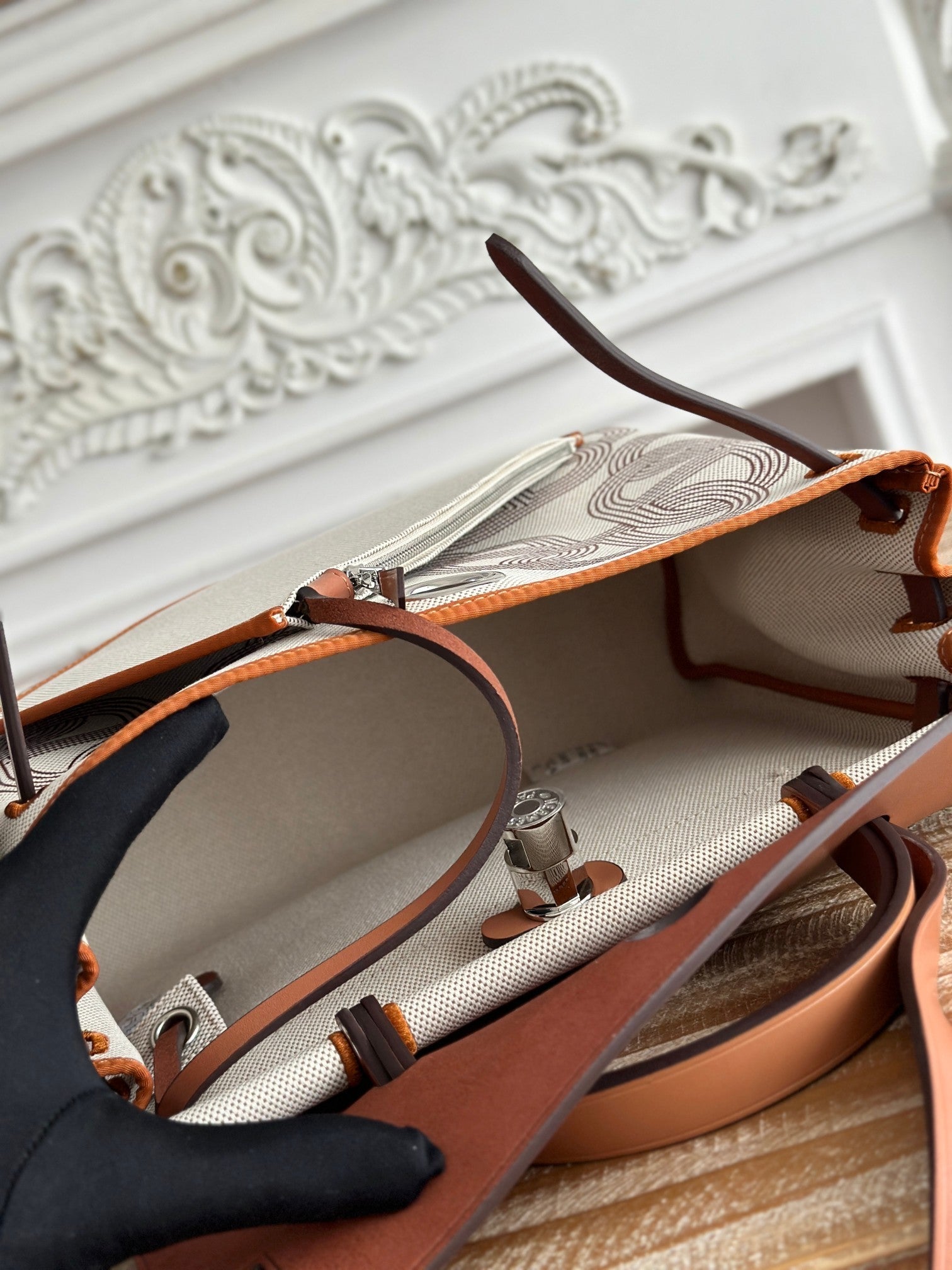 HERMES HERBAG ZIP 31 LAQUERED BAG IN OFF-WHITE MIX BROWN H PLUME CANVAS AND BROWN COWHIDE