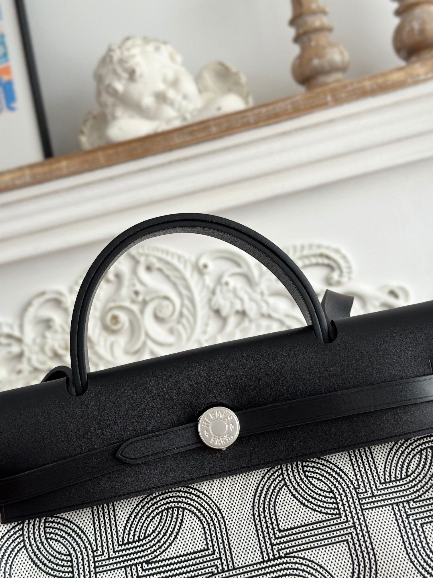 HERMES HERBAG ZIP 31 LAQUERED BAG IN OFF-WHITE MIX BLACK H PLUME CANVAS