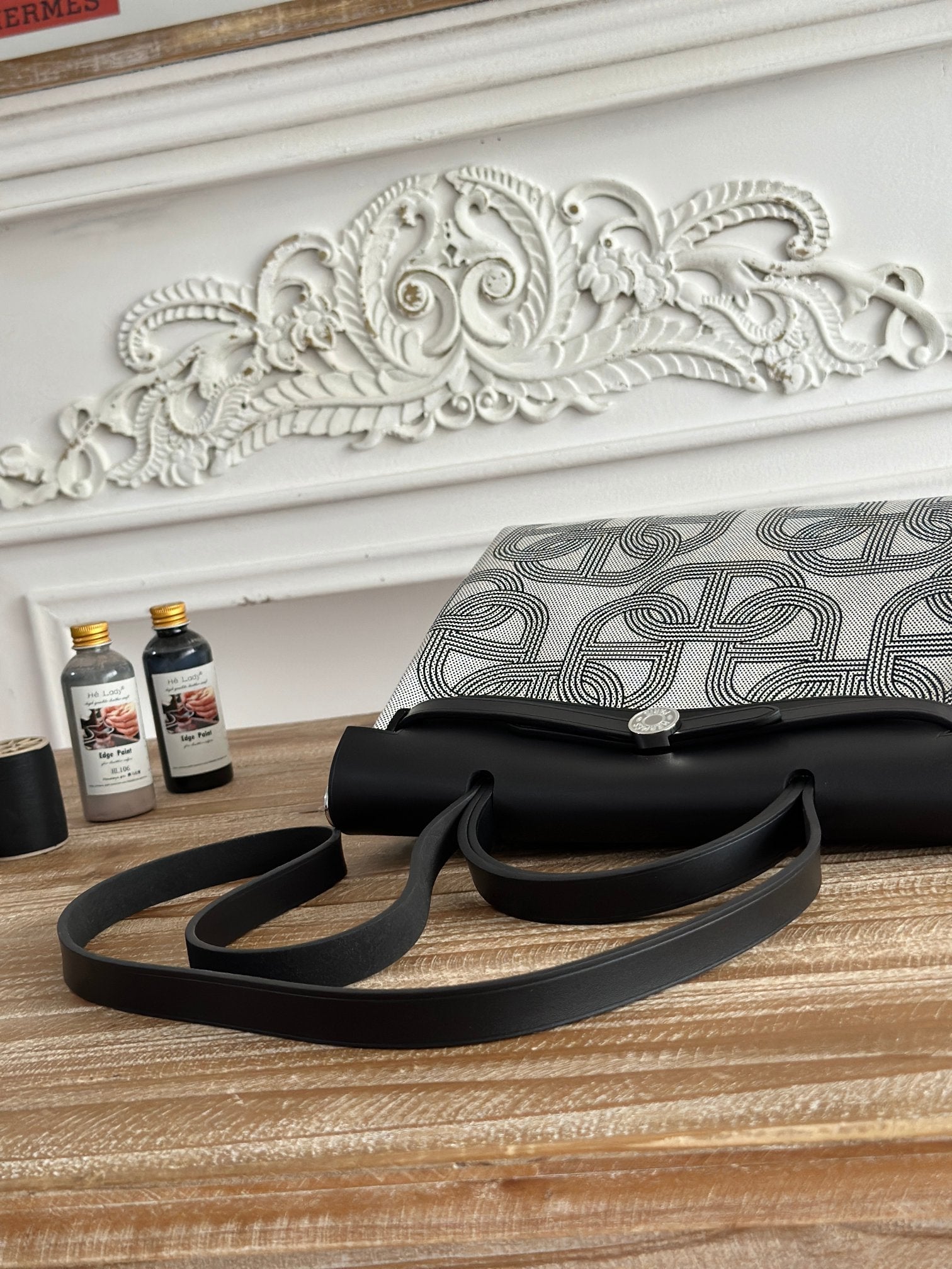HERMES HERBAG ZIP 31 LAQUERED BAG IN OFF-WHITE MIX BLACK H PLUME CANVAS