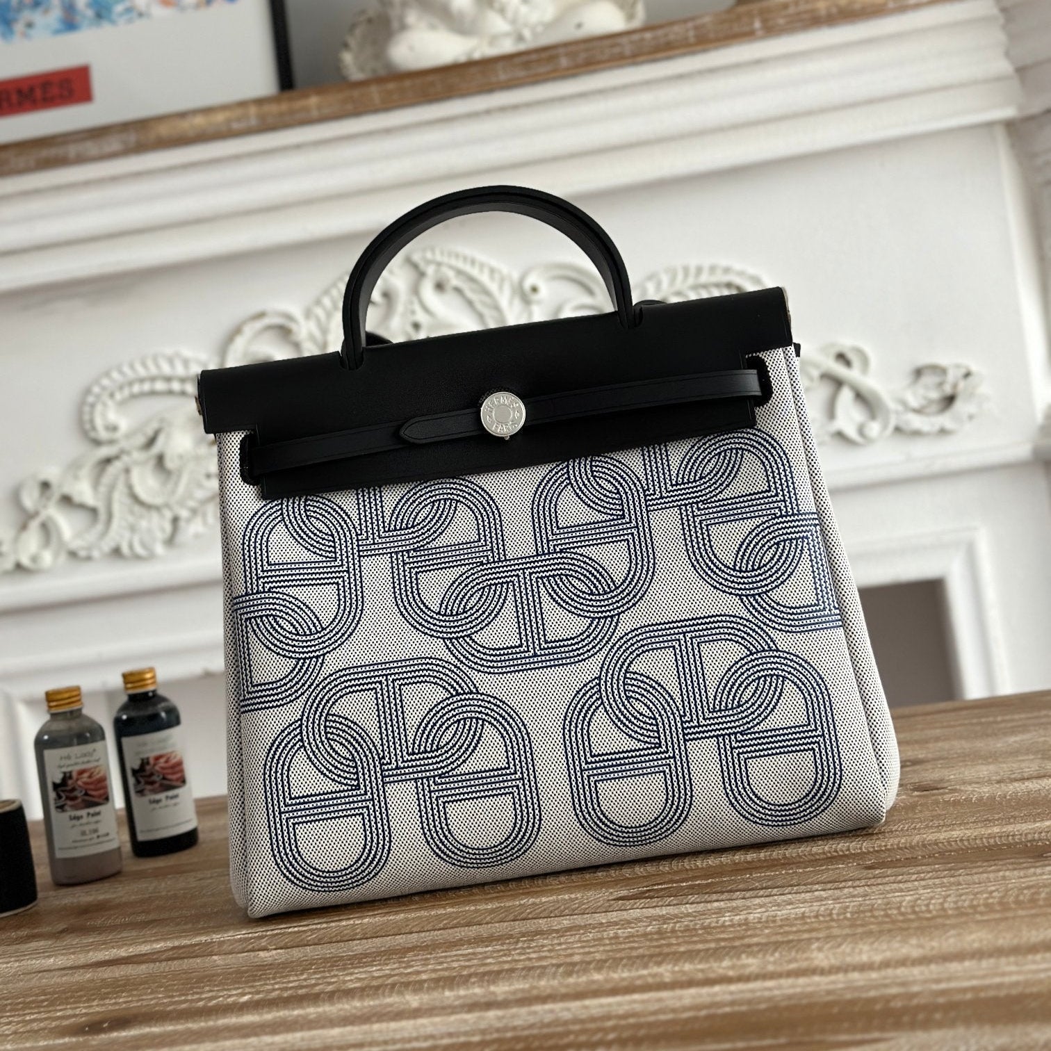 HERMES HERBAG ZIP 31 LAQUERED BAG IN OFF-WHITE MIX BLUE H PLUME CANVAS