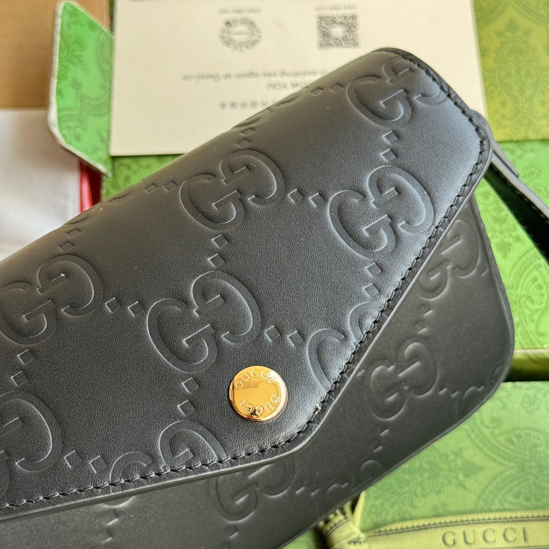 GUCCI SUPER MINI SHOULDER BAG 21 IN BLACK EMBOSSED CALFSKIN
