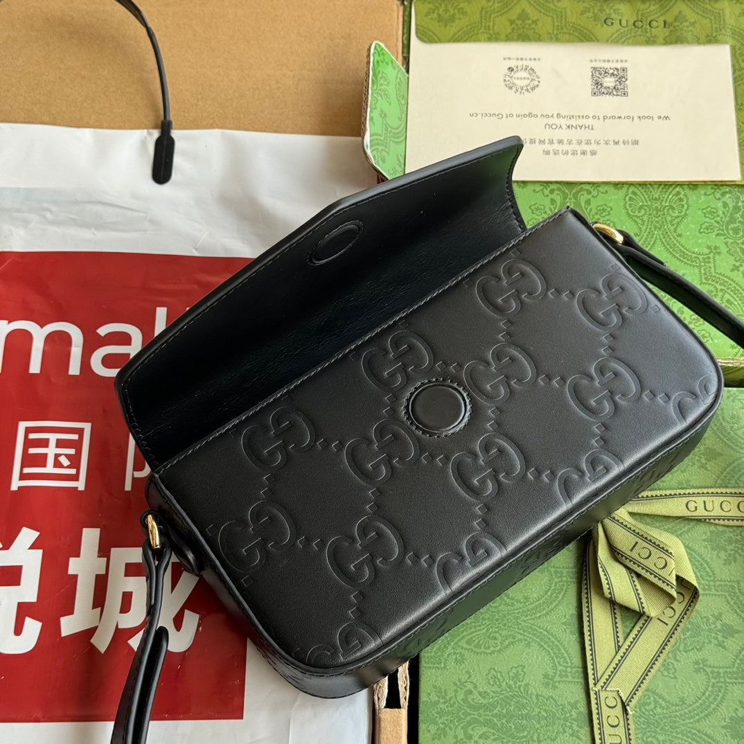 GUCCI SUPER MINI SHOULDER BAG 21 IN BLACK EMBOSSED CALFSKIN