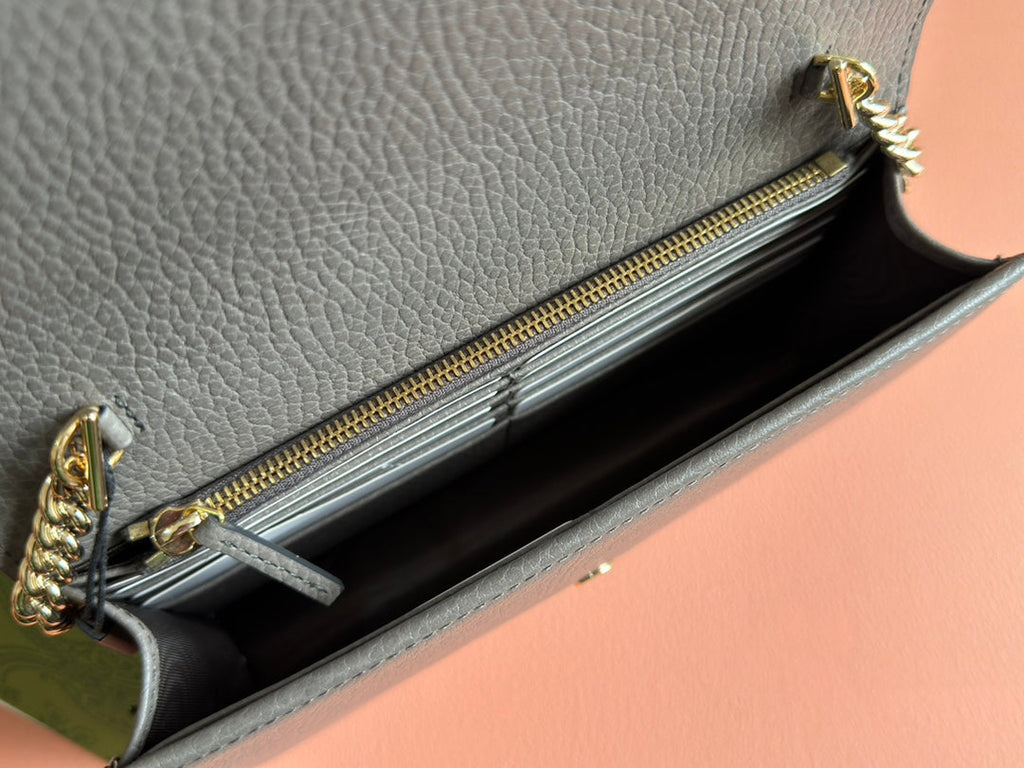 GUCCI INTERLOCKING WOC 20 IN GRAY GRAINY CALFSKIN GOLD HARDWARE