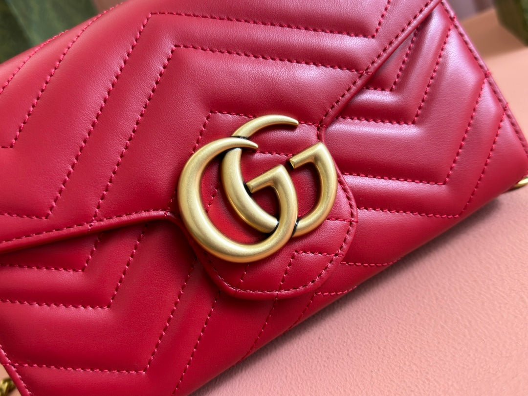 GUCCI MARMONT SMALL SHOULDER BAG 20 IN RED LAMBSKIN GOLD HARDWARE
