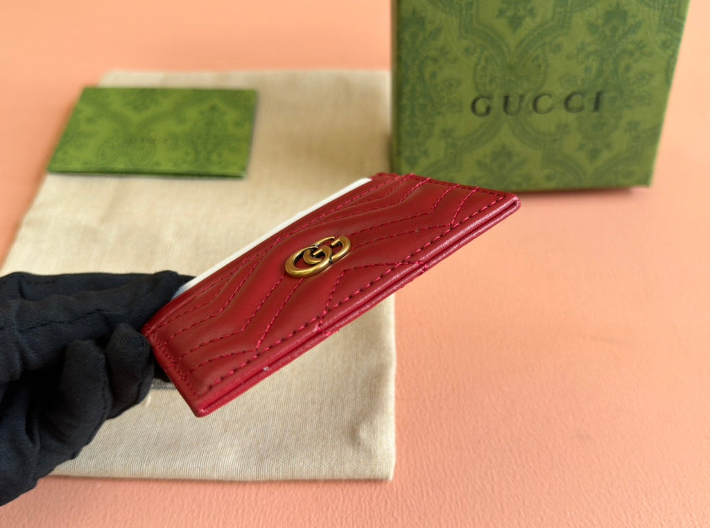 GUCCI MARMONT QUILTED CARD HOLDER 10 IN RED CALFSKIN