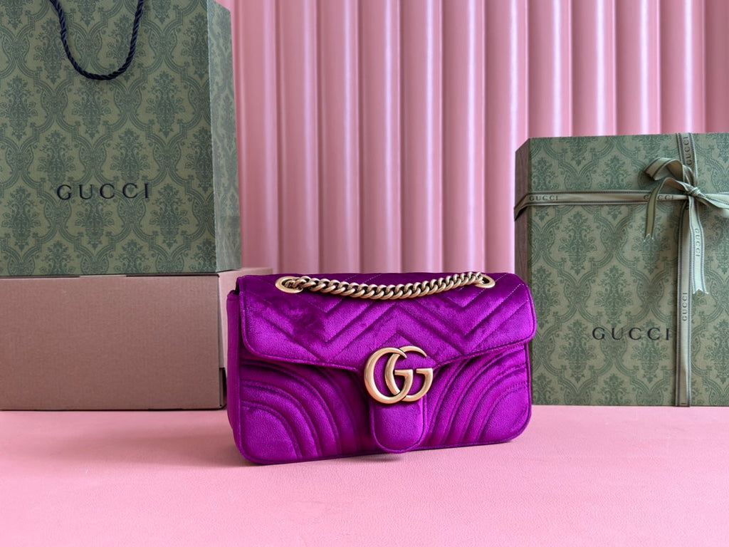 GUCCI 25S  MARMONT 26 CM IN DEEP PINK PURPLE VELVET WITH GOLD HARDWARE