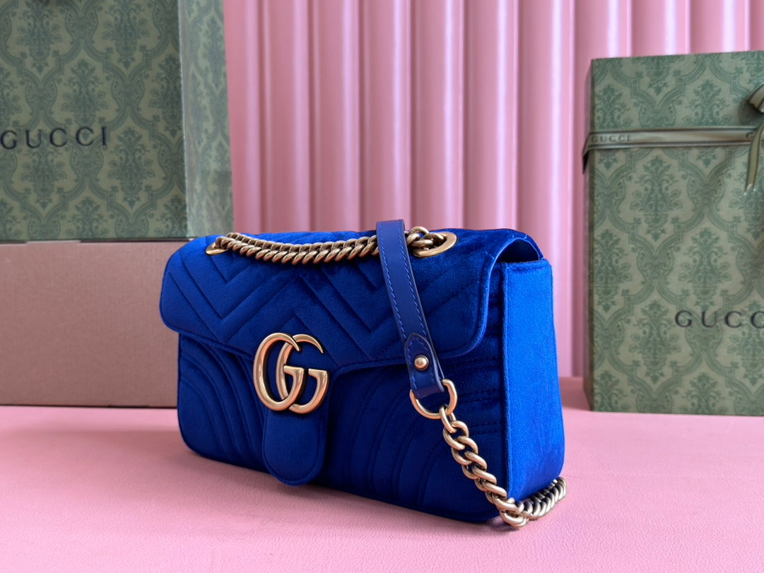 GUCCI 25S  MARMONT 26 CM IN DARK BLUE VELVET WITH GOLD HARDWARE