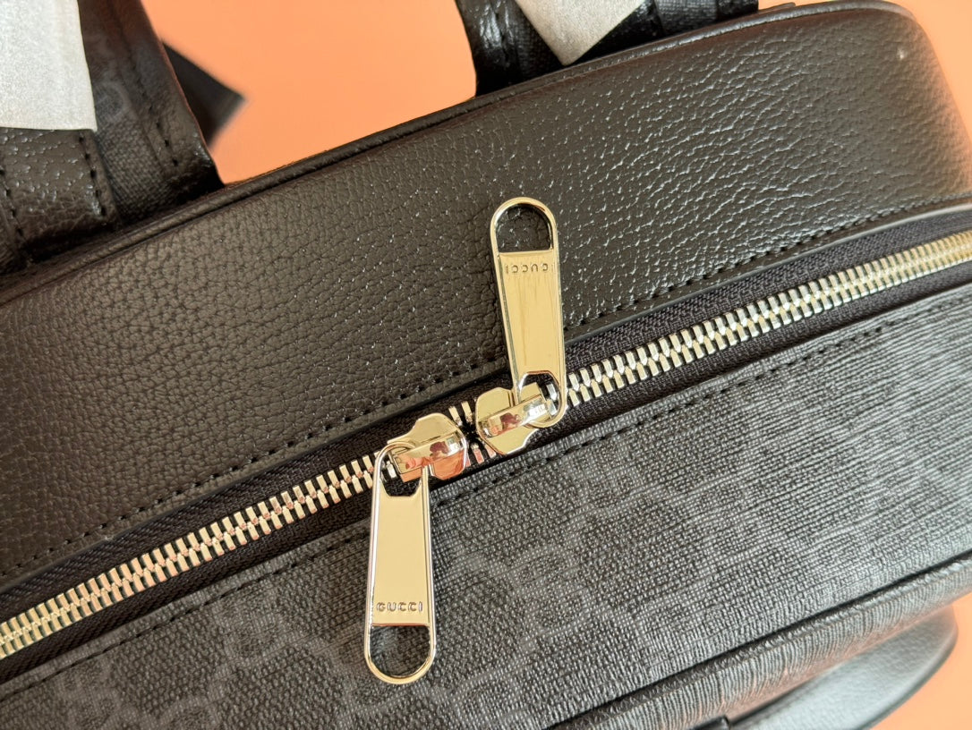 GUCCI MEDIUM  BACKPACK 40 IN DARK GREY AND BLACK CALFSKIN