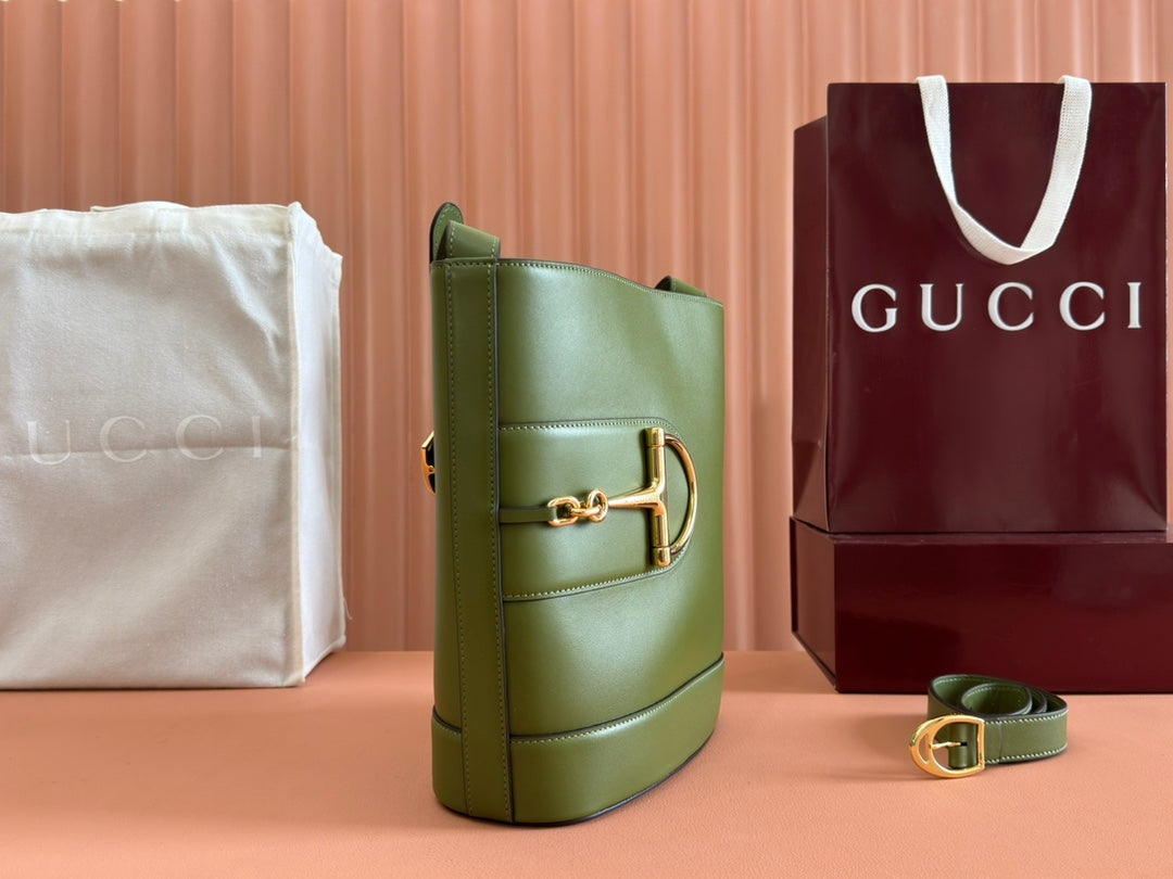 GUCCI 73 MEDIUM BUCKET BAG 27.5 IN GREEN SMOOTH CALFSKIN