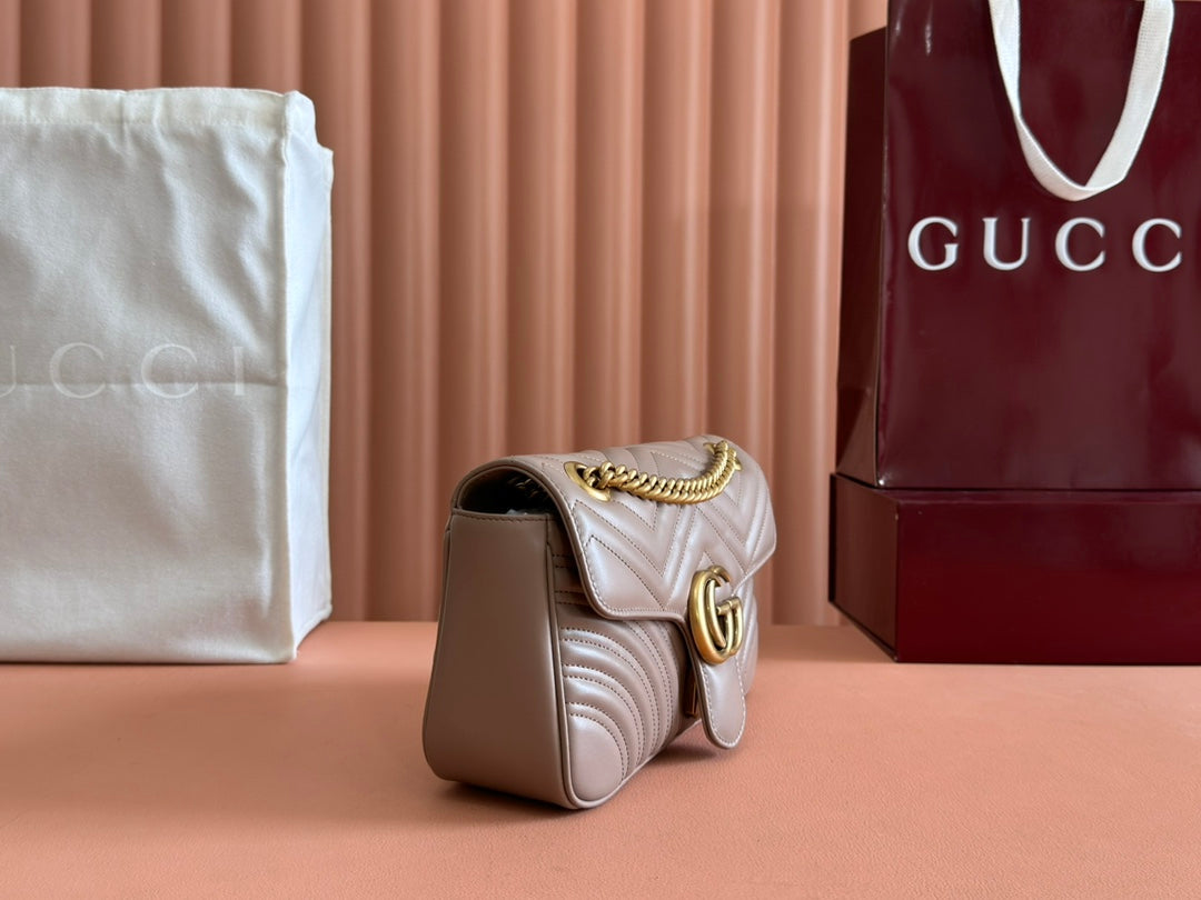 GUCCI MARMONT MATELASSÉ LARGE 26 BAG BEIGE CALFSKIN