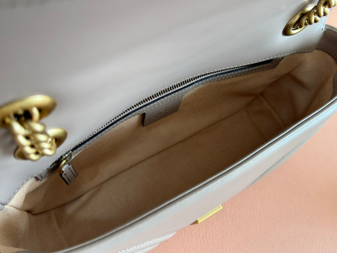 GUCCI MARMONT MATELASSÉ LARGE 26 BAG BEIGE CALFSKIN