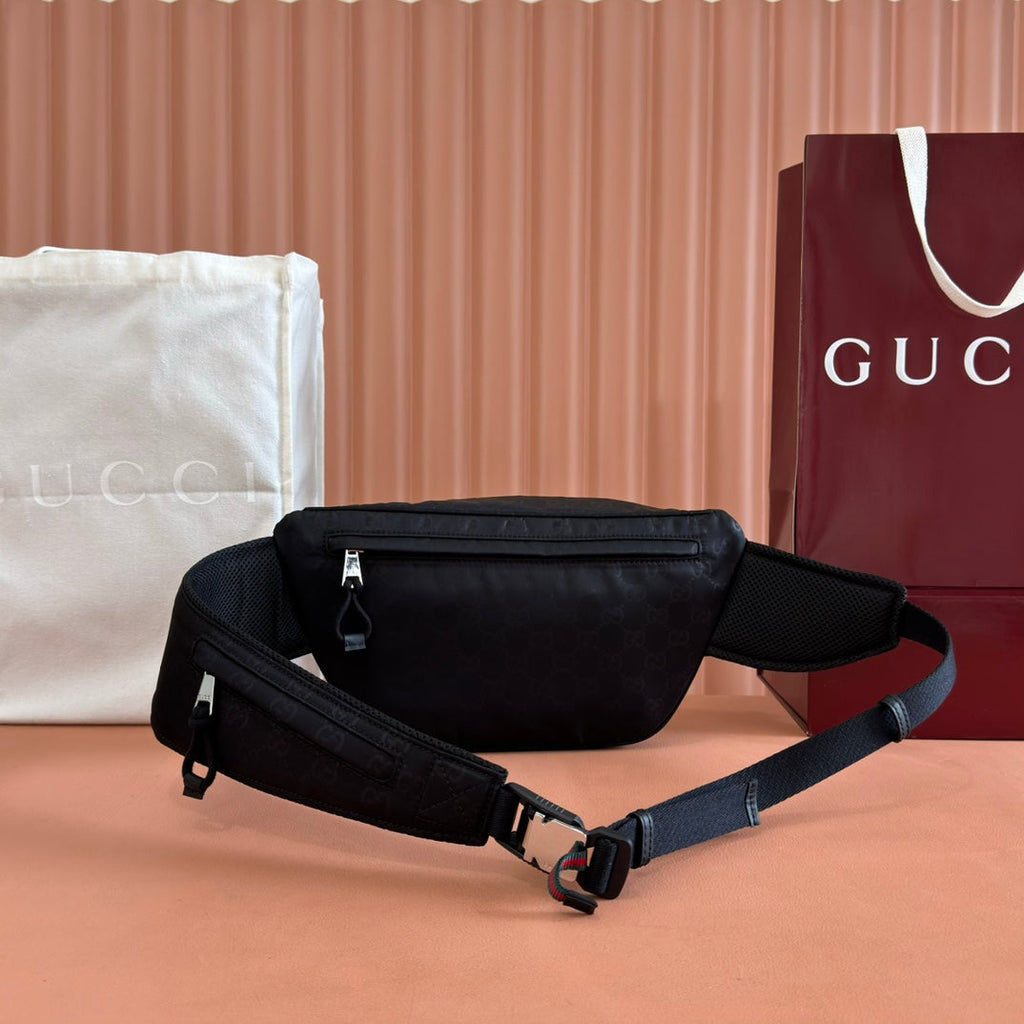 GUCCI LARGE BELT BAG 32 IN BLACK  NYLON