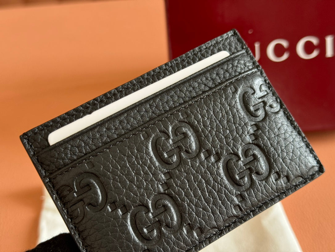 GUCCI EMBLEM CARD CASE 10 IN BLACK  GRAINY CALFSKIN