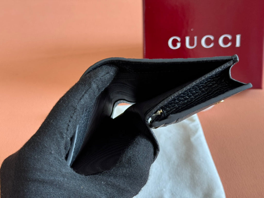 GUCCI EMBLEM MINI WALLET 11 IN BLACK  GRAINY CALFSKIN
