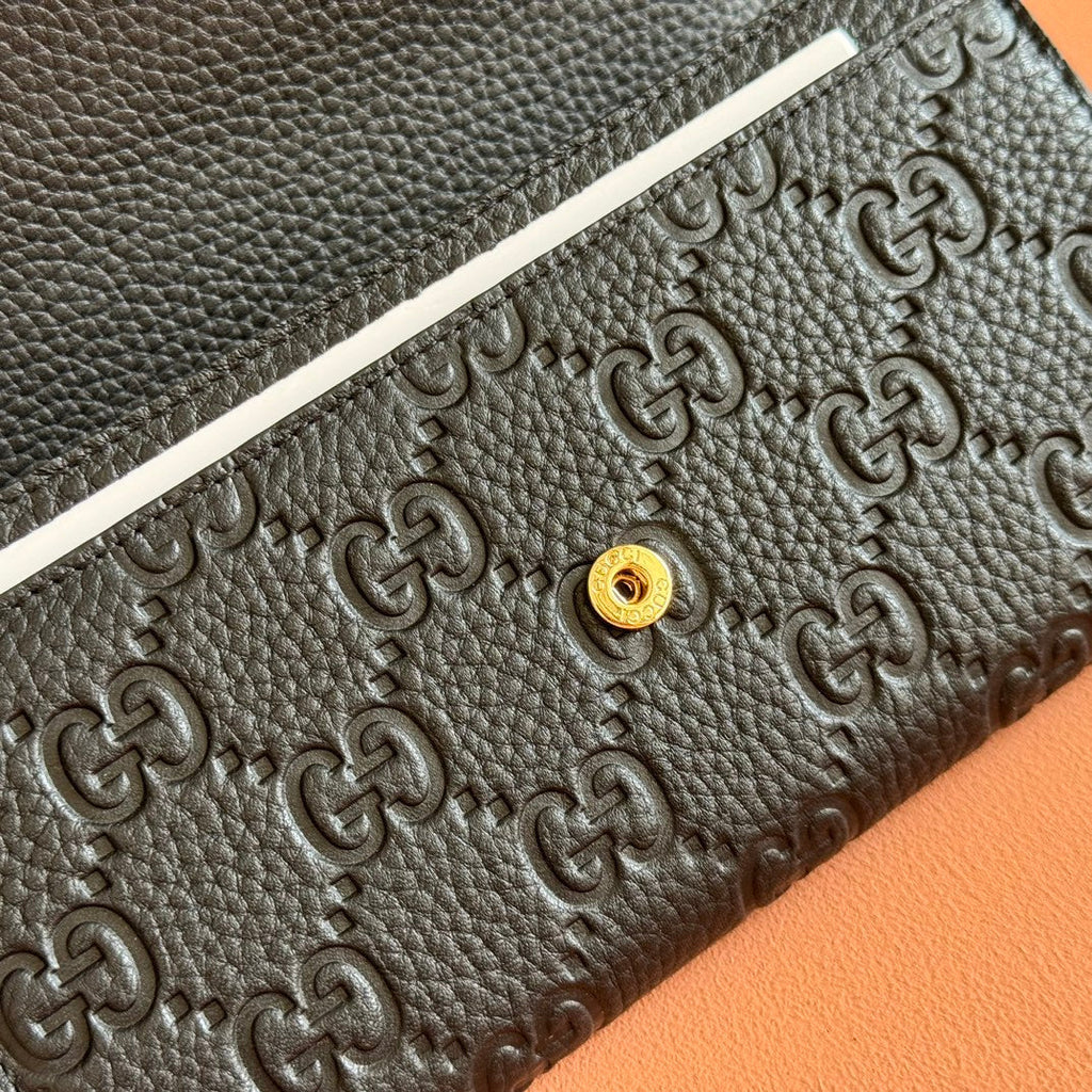 GUCCI EMBLEM CONTINENTAL WALLET 19 IN BLACK  SMOOTH CALFSKIN