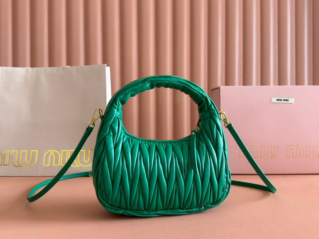 WANDER MATELASSÉ HANDBAG 23 IN PINE GREEN LAMBSKIN
